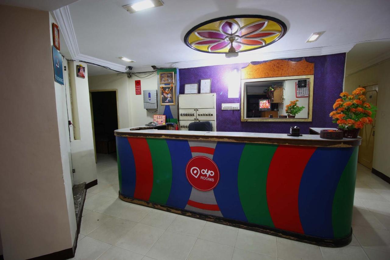 Oyo Hotel Blue Diamond Ahmedabad Exteriör bild
